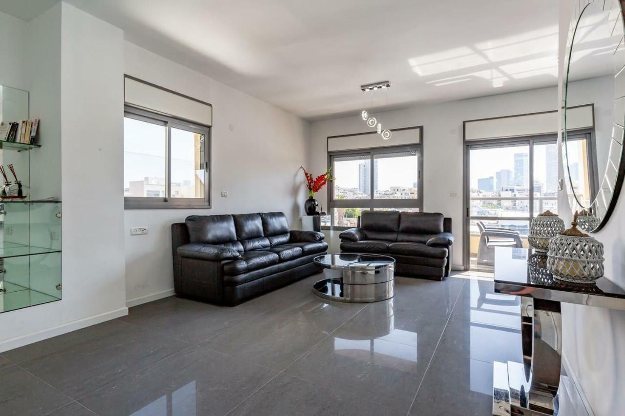 Chung cư 75 m² 2 phòng ngủ, 2 phòng tắm riêng ở Bãi biển Tel Aviv Ngoại thất bức ảnh